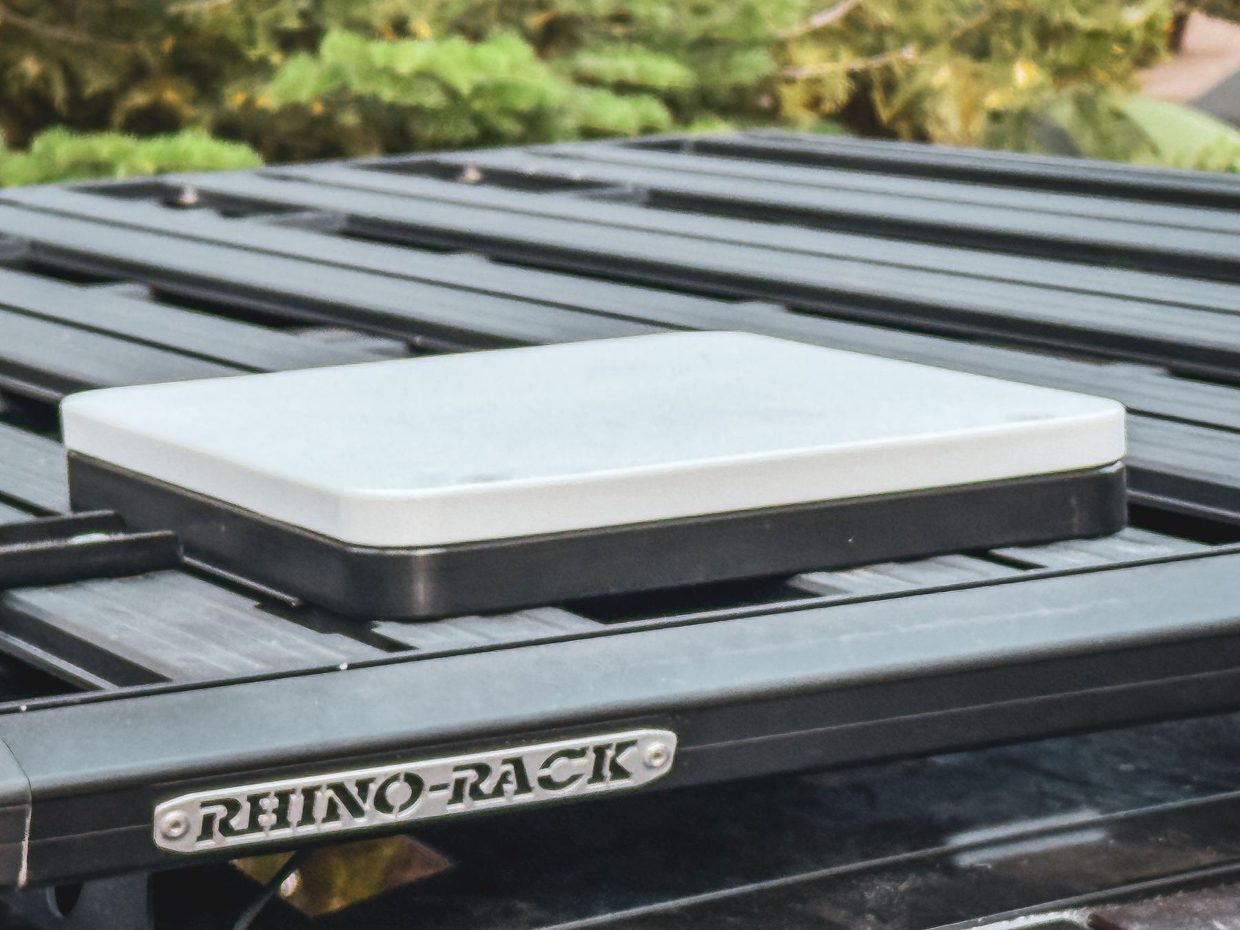 Starlink Mini on the Rhino-Rack